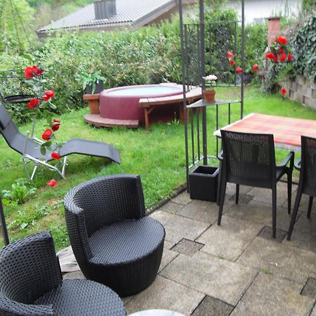Bed&Breakfast In Flueh Hofstetten-Fluh Kamer foto
