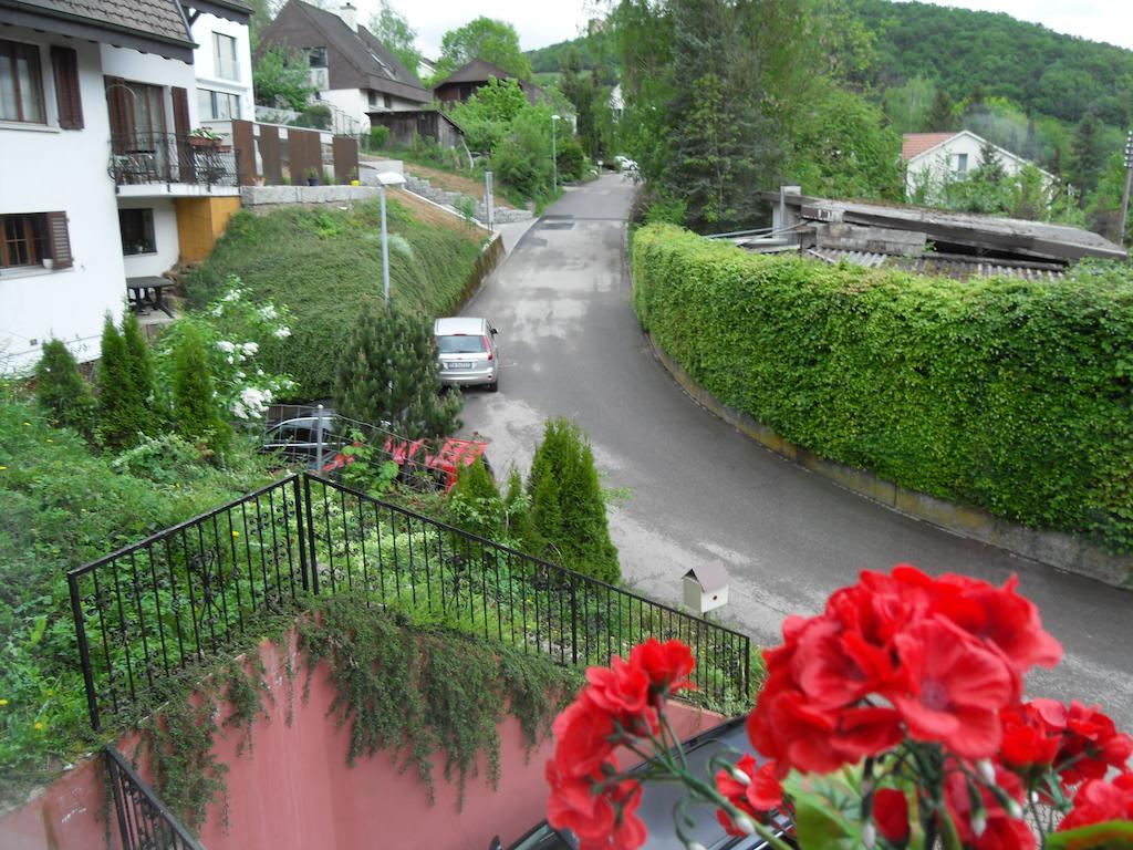 Bed&Breakfast In Flueh Hofstetten-Fluh Buitenkant foto